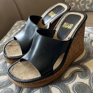 Leather sandals